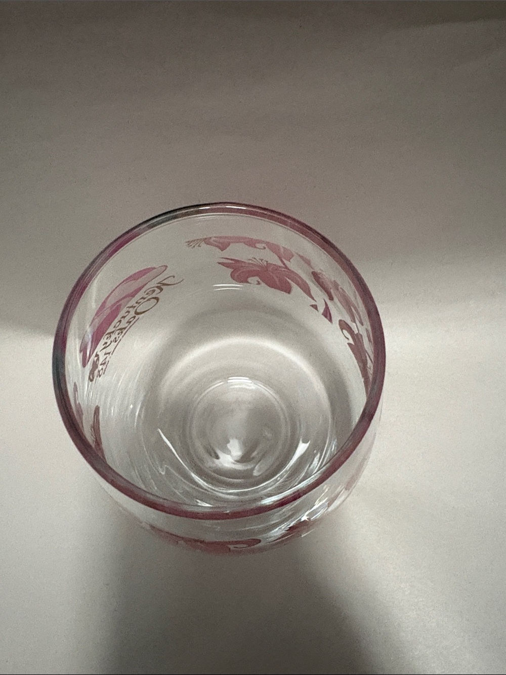 The Kentucky Oaks 148 stemless wine glass 15oz - Picture 3 of 4
